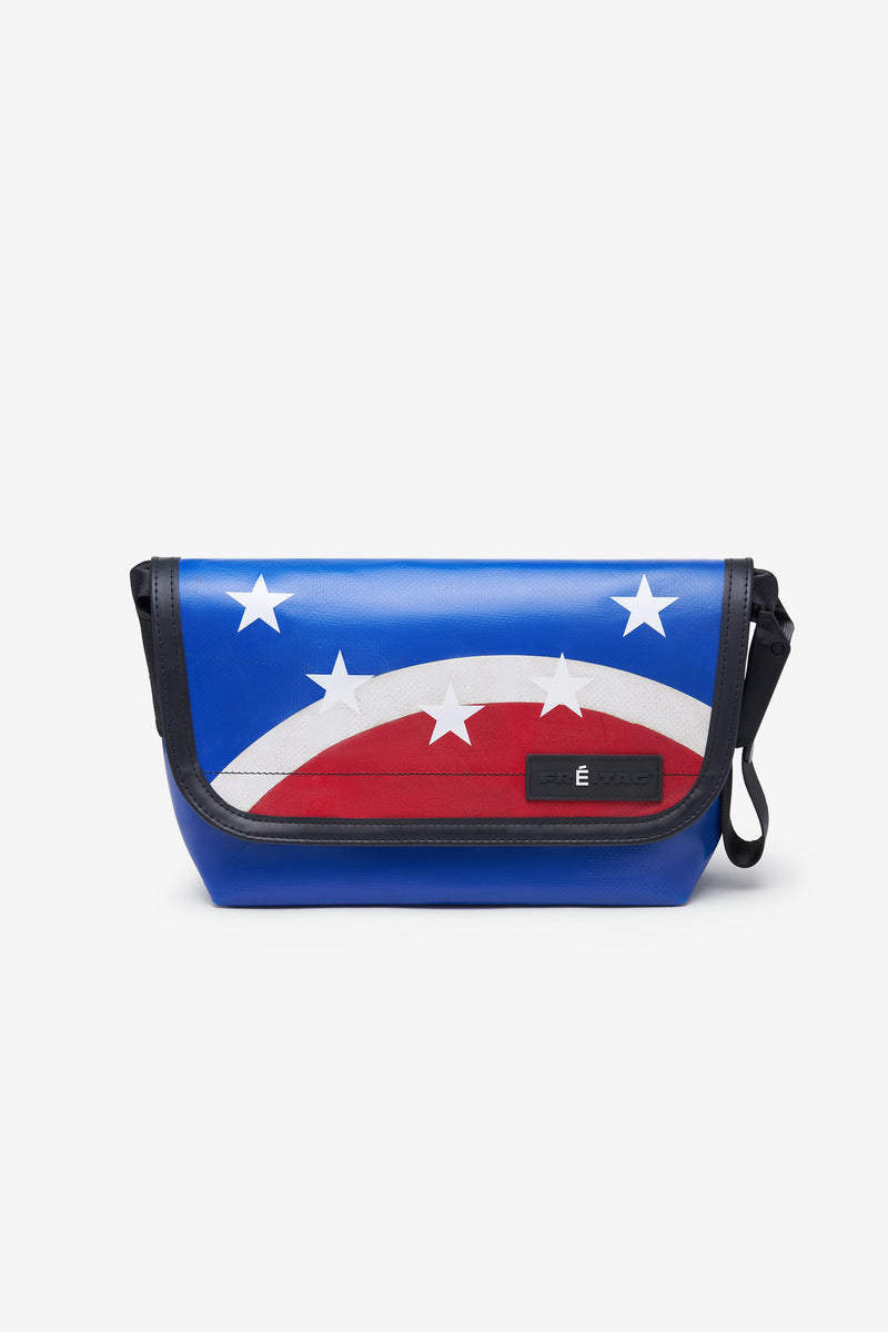 FREITAG + ETUDES STUDIO HAWAII FIVE 0 BLUE 1 FREITAG + ETUDES STUDIO HAWAII FIVE 0 BLUE 1