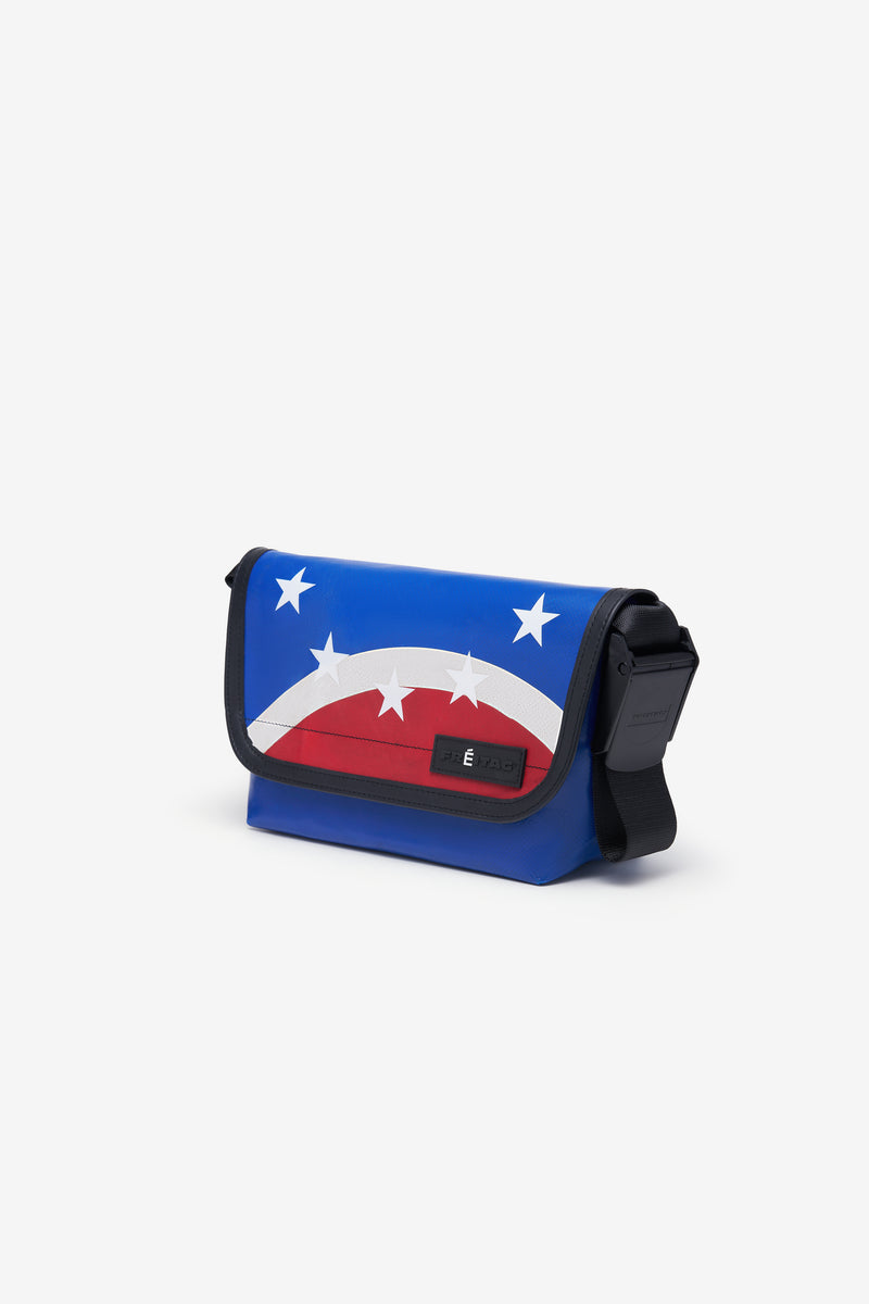 FREITAG + ETUDES STUDIO HAWAII FIVE 0 BLUE 3 FREITAG + ETUDES STUDIO HAWAII FIVE 0 BLUE 3