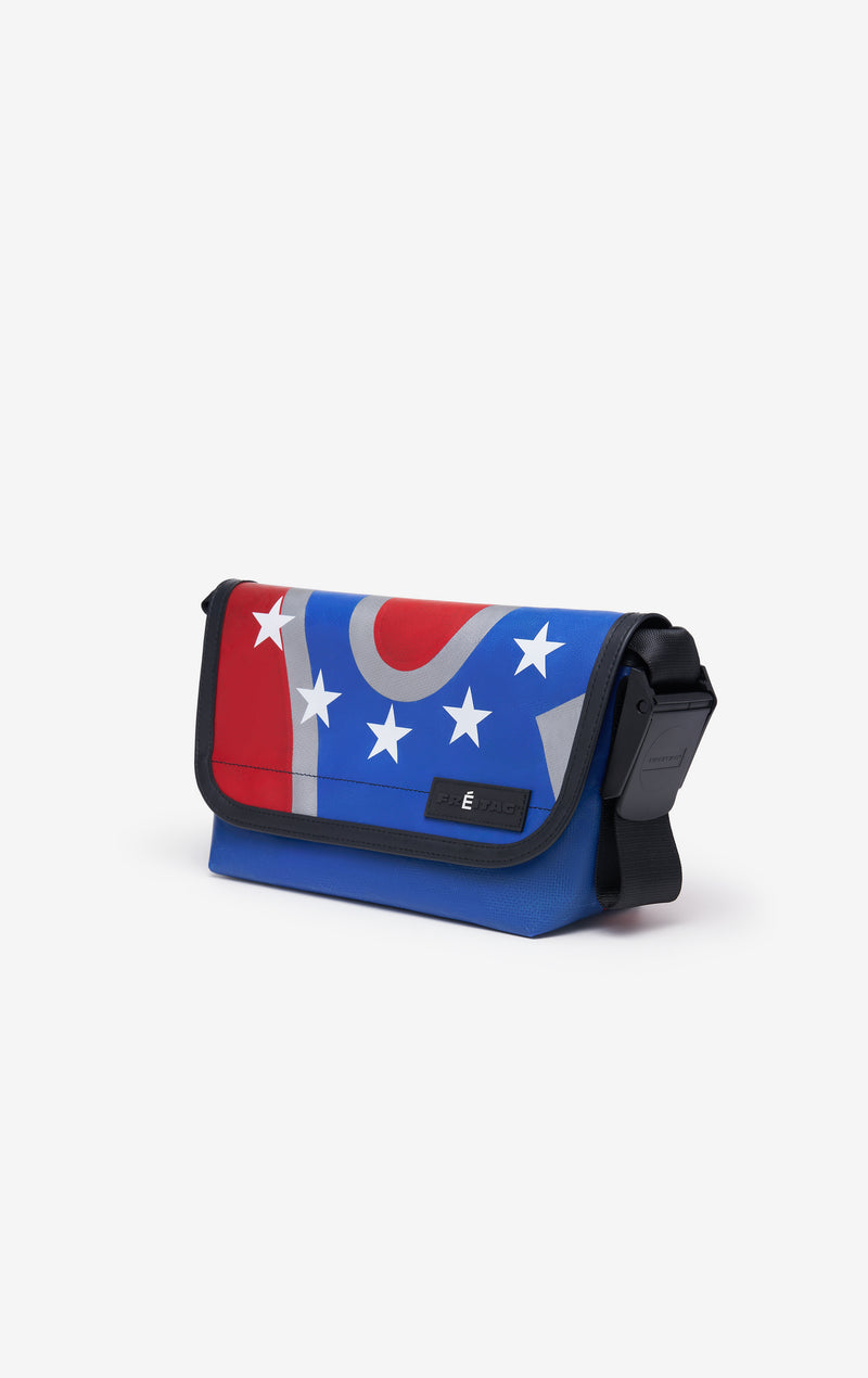 FREITAG + ETUDES STUDIO HAWAII FIVE 0 BLUE 3 FREITAG + ETUDES STUDIO HAWAII FIVE 0 BLUE 3