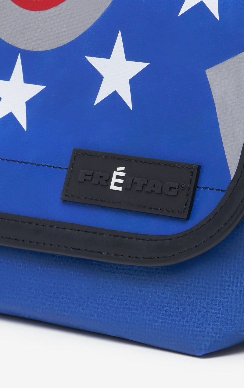 FREITAG + ETUDES STUDIO HAWAII FIVE 0 BLUE 4 FREITAG + ETUDES STUDIO HAWAII FIVE 0 BLUE 4