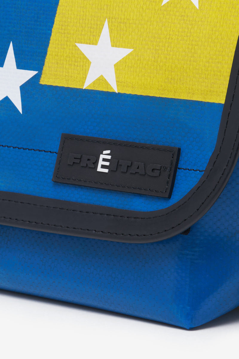 FREITAG + ETUDES STUDIO HAWAII FIVE 0 BLUE 4 FREITAG + ETUDES STUDIO HAWAII FIVE 0 BLUE 4