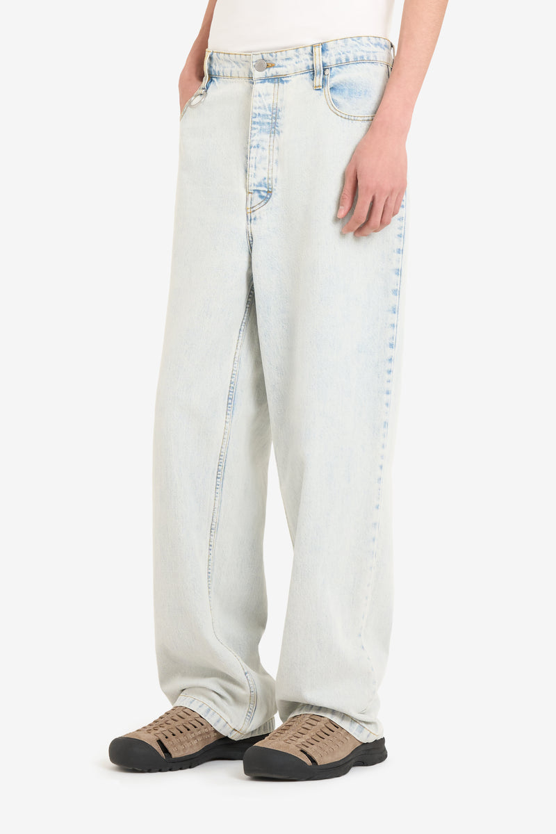 LOOSE JEANS PANT BLEACH BLUE 2 LOOSE JEANS PANT BLEACH BLUE 2