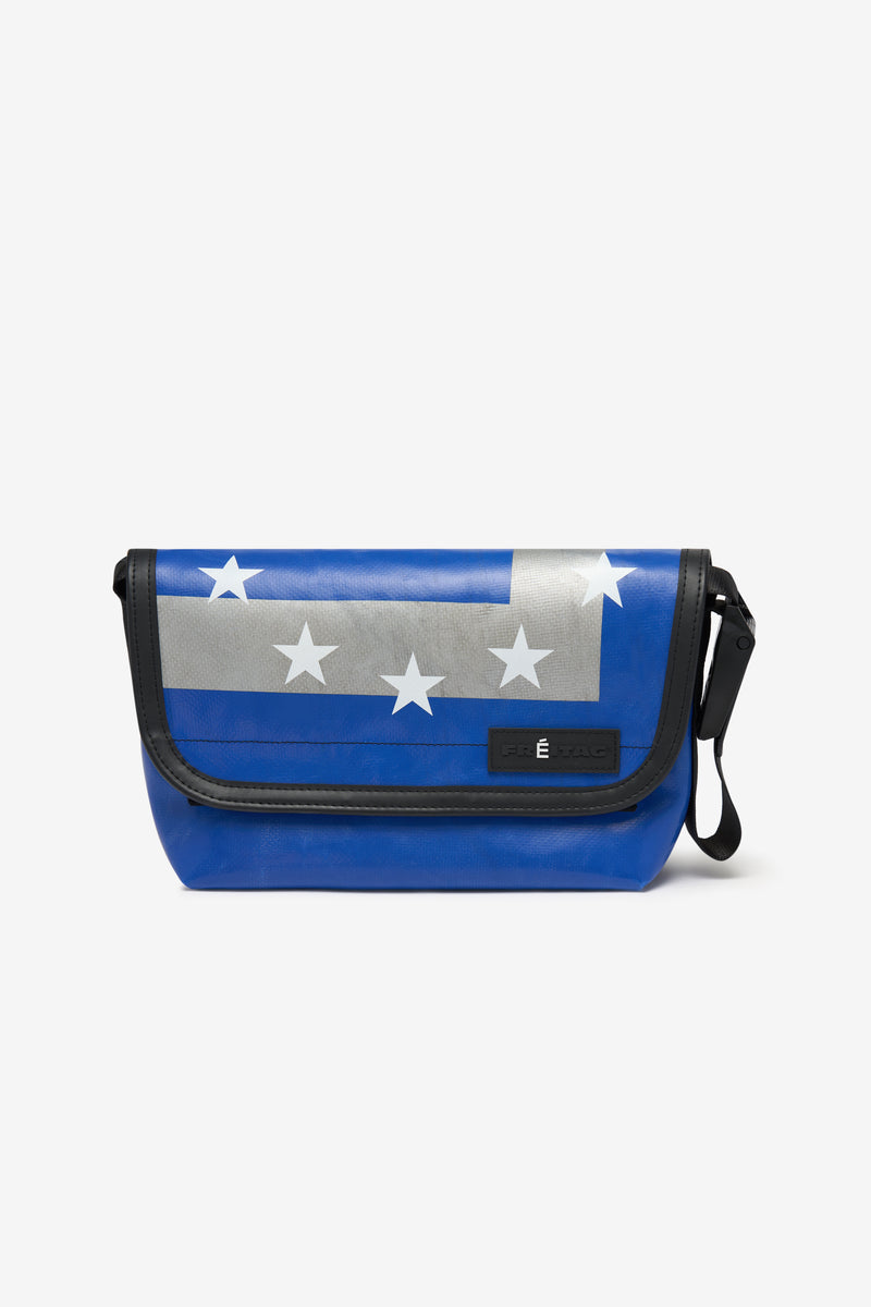 ETUDES STUDIO + FREITAG HAWAII 5-0 BLUE 1 ETUDES STUDIO + FREITAG HAWAII 5-0 BLUE 1
