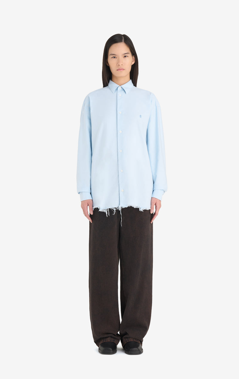 CLASSIC SHIRT É CLASSIC SHIRT É