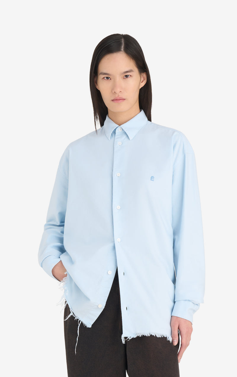 CLASSIC SHIRT É CLASSIC SHIRT É