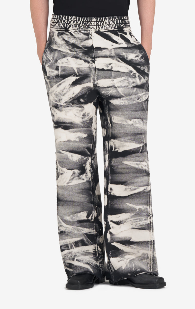 ETUDES STUDIO SWEATPANT BLEACH BLACK 2 ETUDES STUDIO SWEATPANT BLEACH BLACK 2