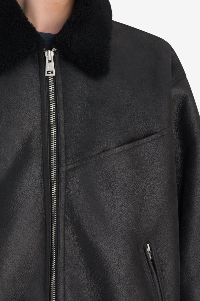 BOXY SHEARLING JACKET BLACK 6 BOXY SHEARLING JACKET BLACK 6