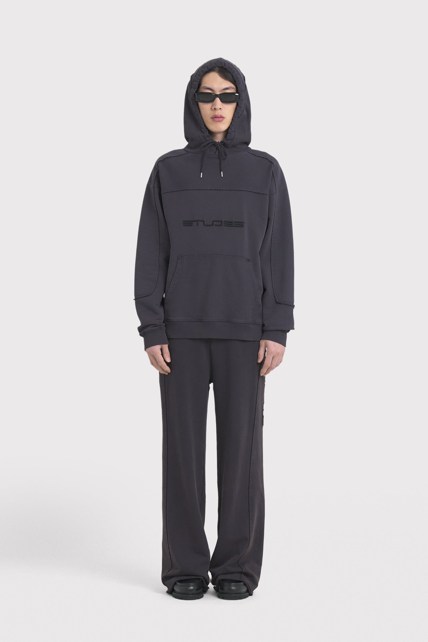 ÉTUDES ASPHALTE BLACK WASHED SWEATSHIRTS 1