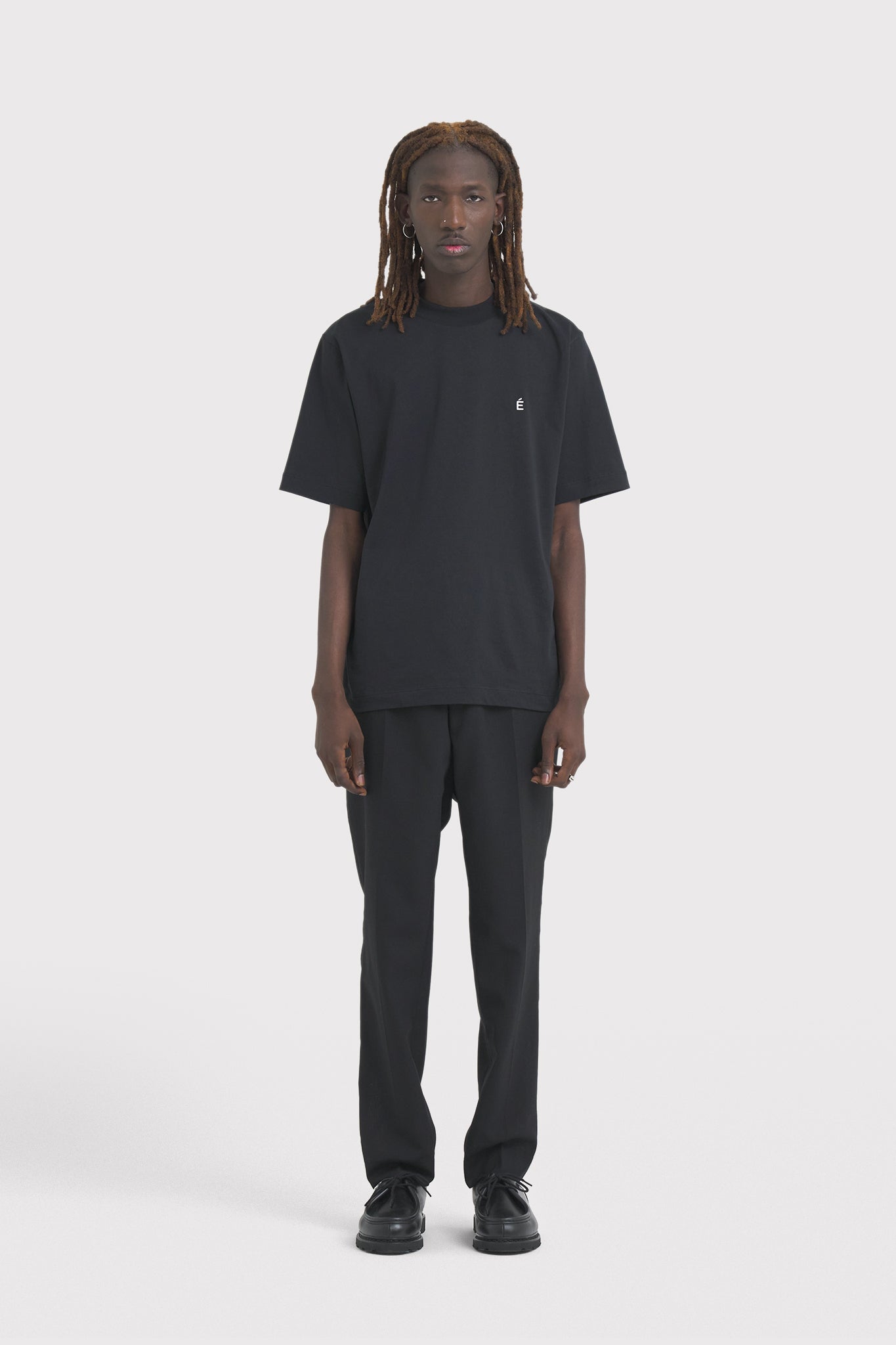 ÉTUDES AWARD ACCENT BLACK T-SHIRTS 1
