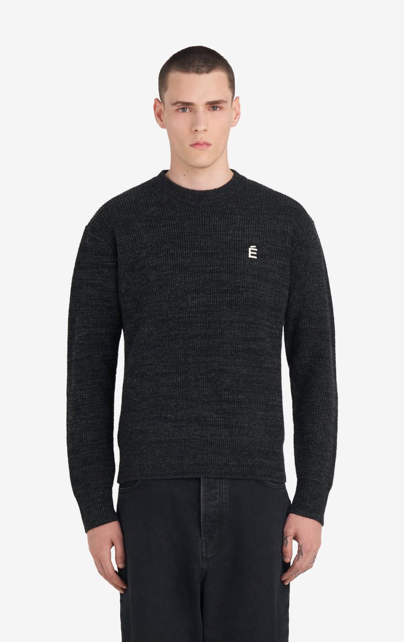 REGULAR ROUND NECK É T1 / CHARCOAL