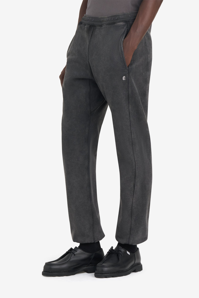 SWEATPANT É BLACK 2