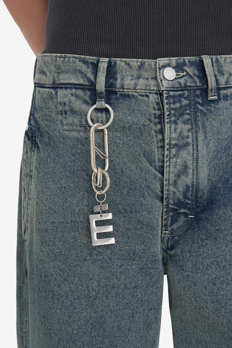 KEYCHAIN É SILVER 2