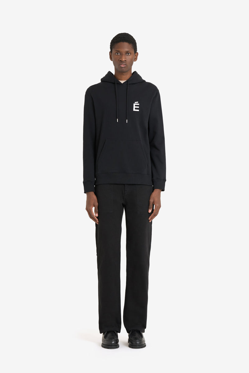 REGULAR HOODIE É BLACK 1