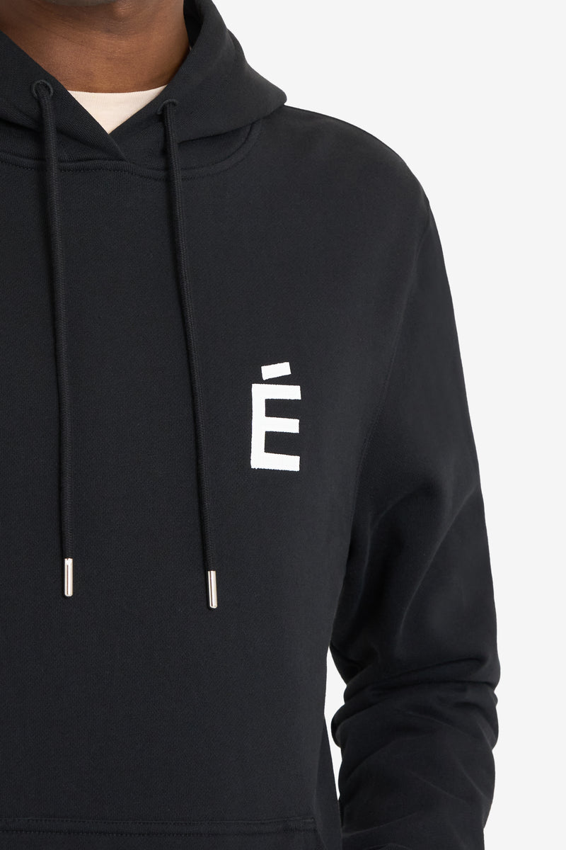 REGULAR HOODIE É BLACK 5