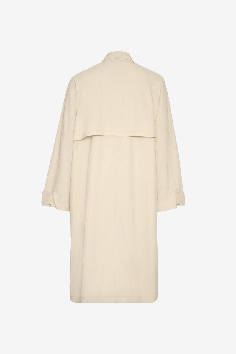 NYLON OVERCOAT CREAM 6