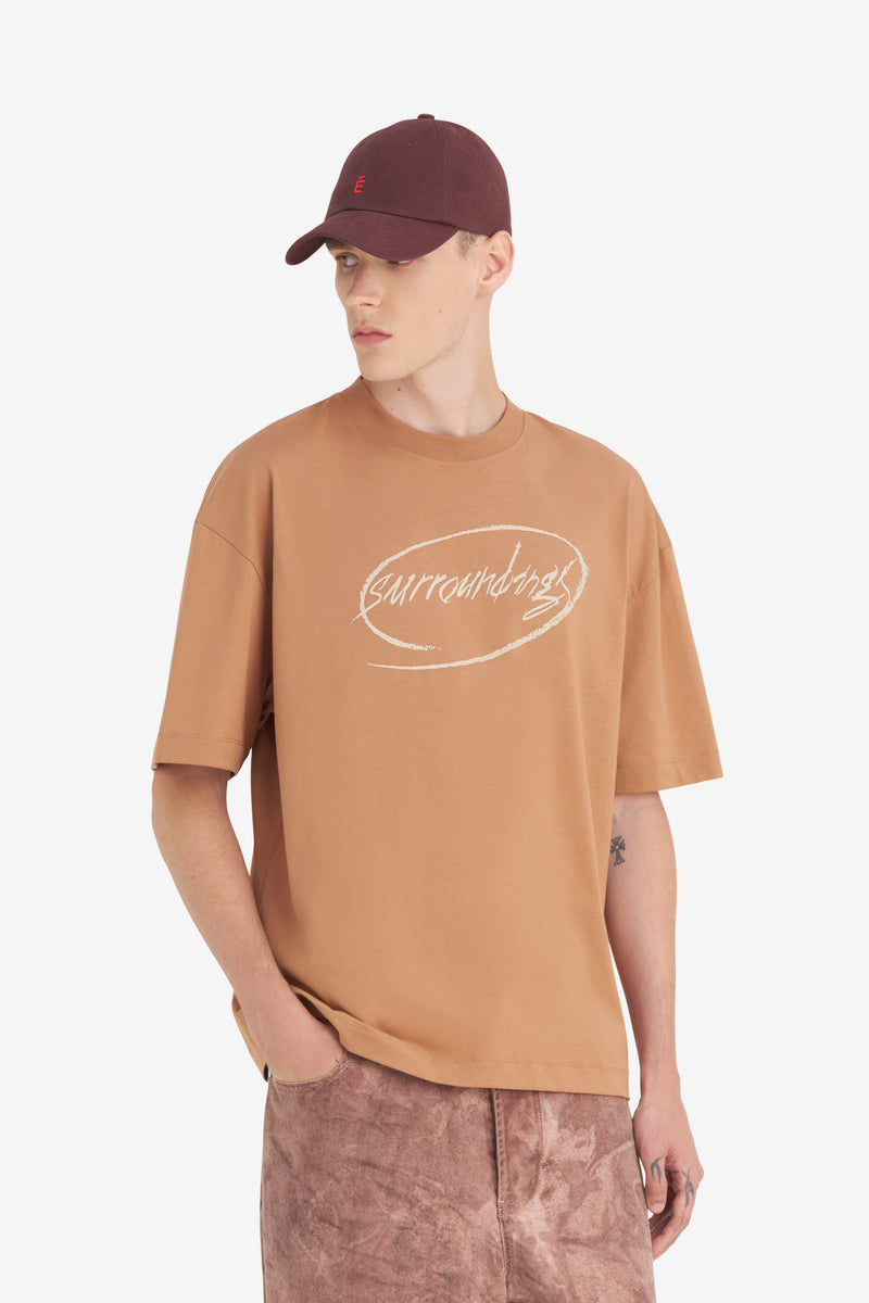 RELAX T-SHIRT SURROUNDINGS CAMEL 2