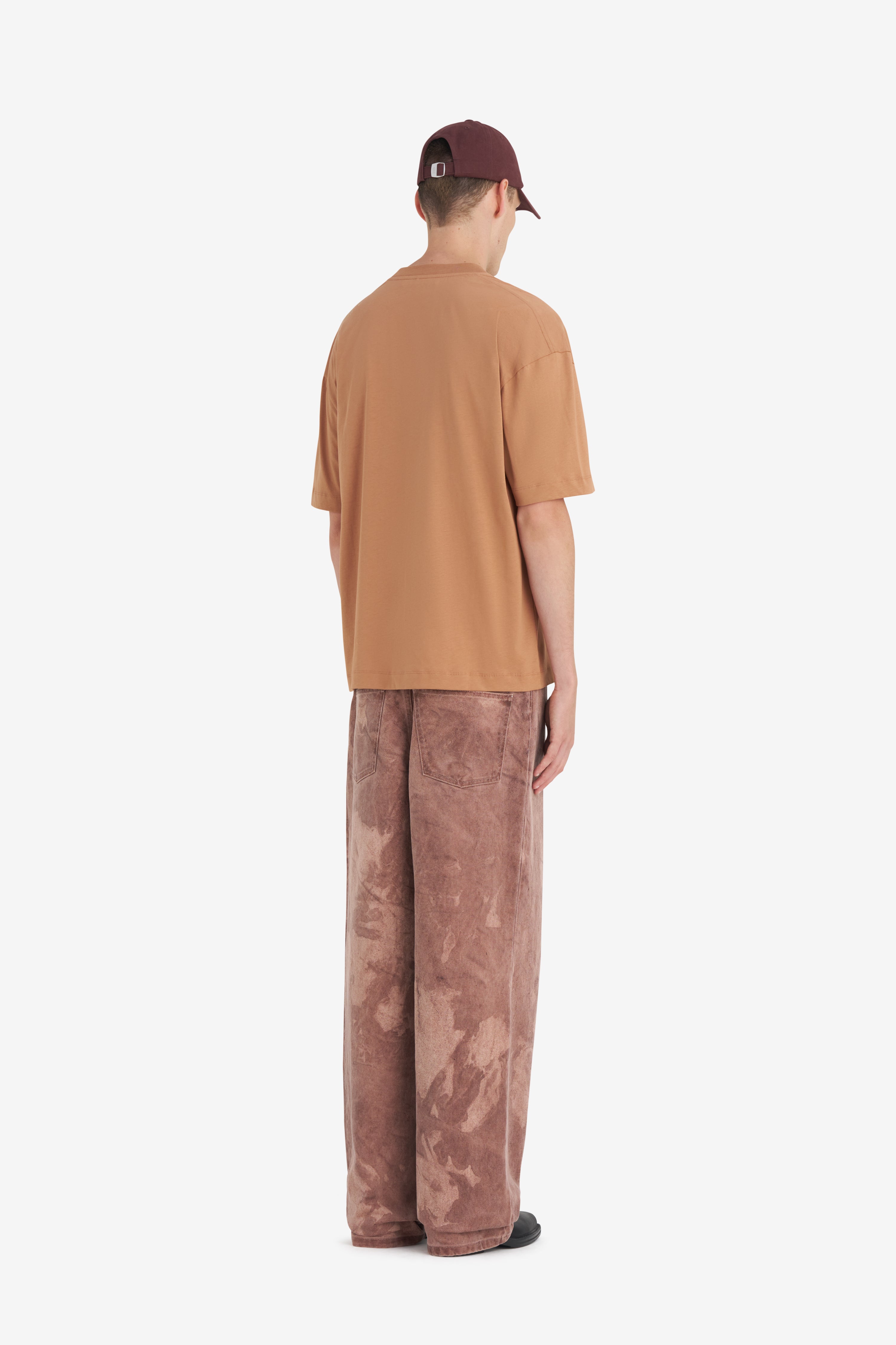 RELAX T-SHIRT SURROUNDINGS CAMEL | Études Studio