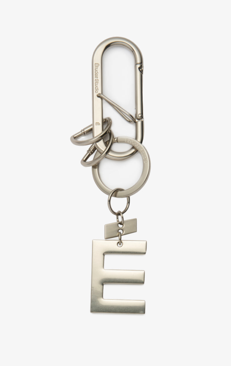 KEYCHAIN É