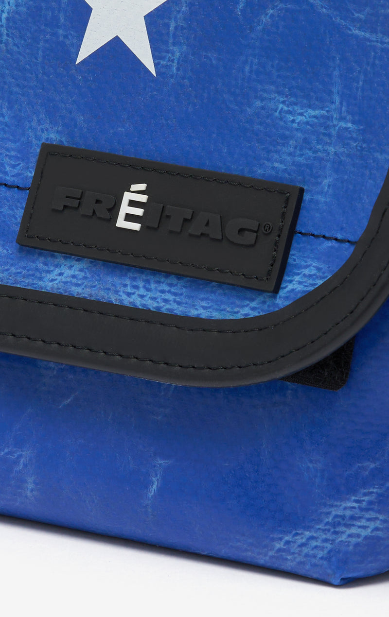 FREITAG + ETUDES STUDIO HAWAII FIVE 0 BLUE 4