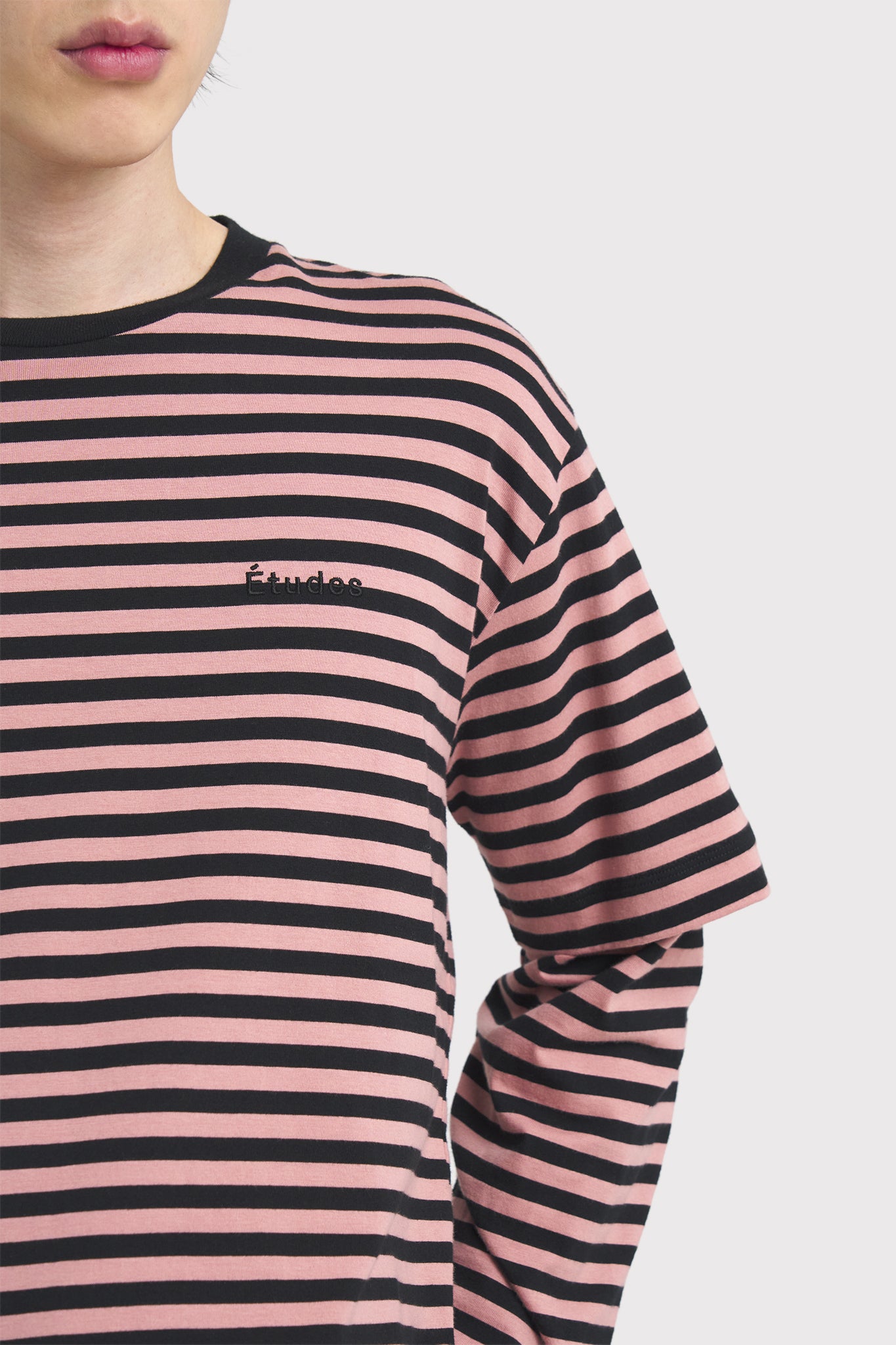 ÉTUDES GOUDRON N22 PINK BLACK STRIPED T-SHIRTS 4