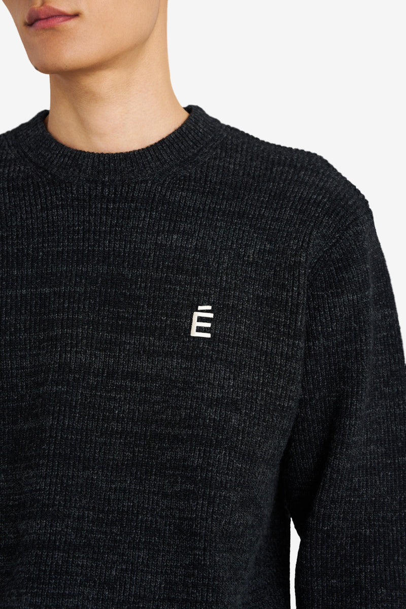 REGULAR ROUND NECK BLACK BLACK 4