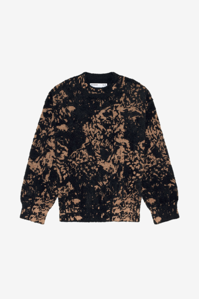 ROUND NECK CLAIRE TABOURET BLACK 1