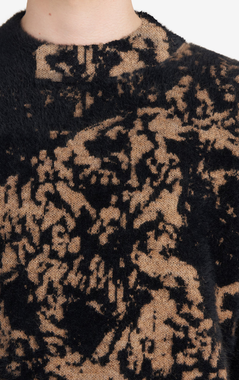 CLAIRE TABOURET + ETUDES STUDIO ROUND NECK 5