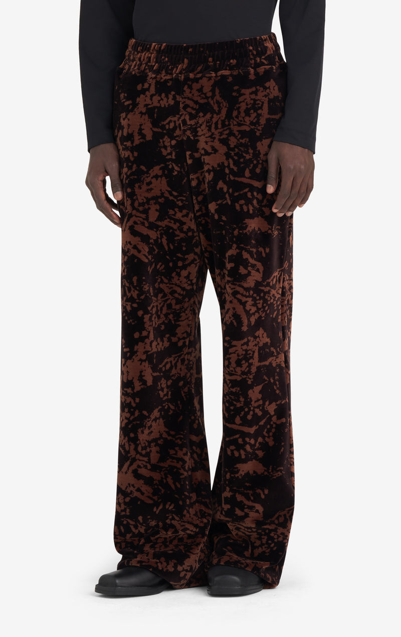 CLAIRE TABOURET + ETUDES STUDIO SWEATPANT DARK BROWN 2