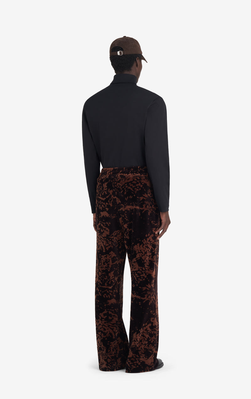 CLAIRE TABOURET + ETUDES STUDIO SWEATPANT DARK BROWN 4