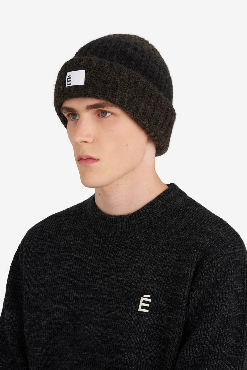 ETUDES STUDIO ALPACA BEANIE CHARCOAL 2
