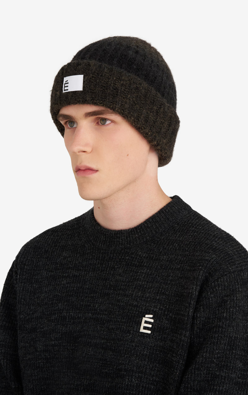 ETUDES STUDIO ALPACA BEANIE CHARCOAL 2