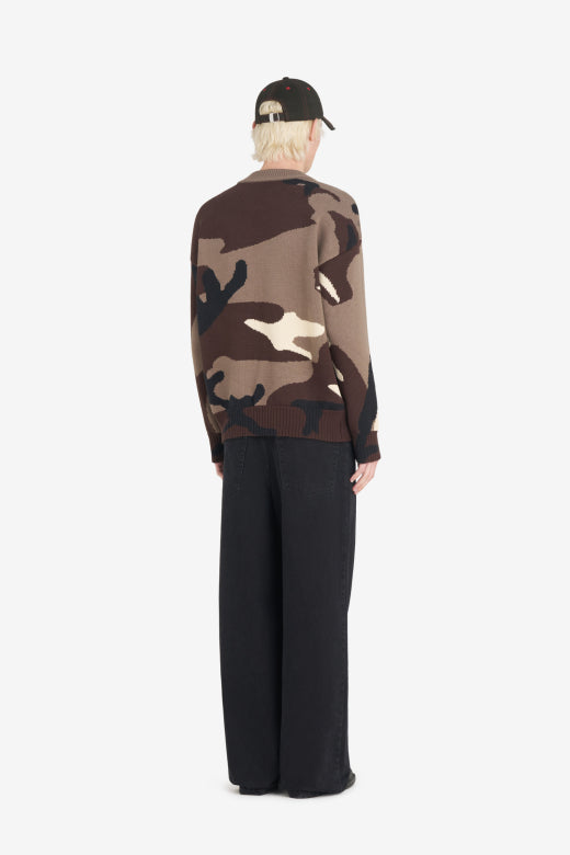 REGARD CAMO SWEATER