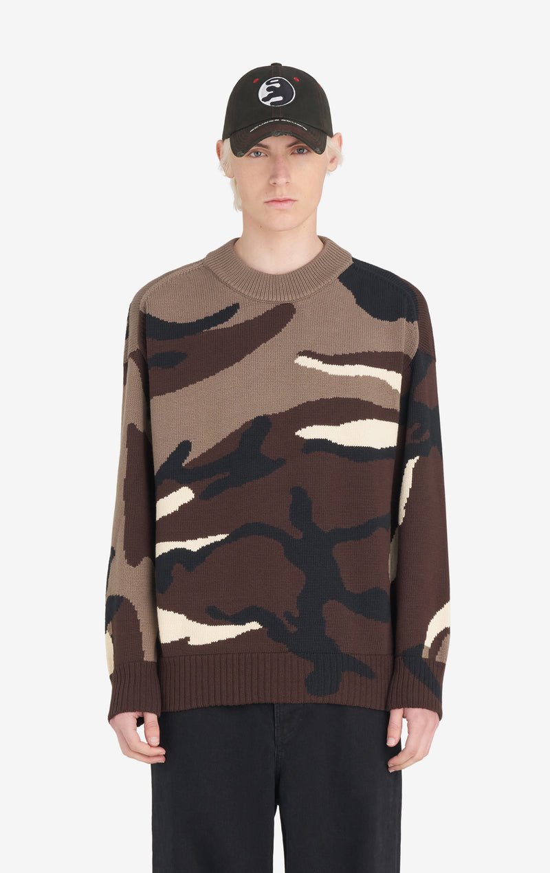 REGARD CAMO SWEATER