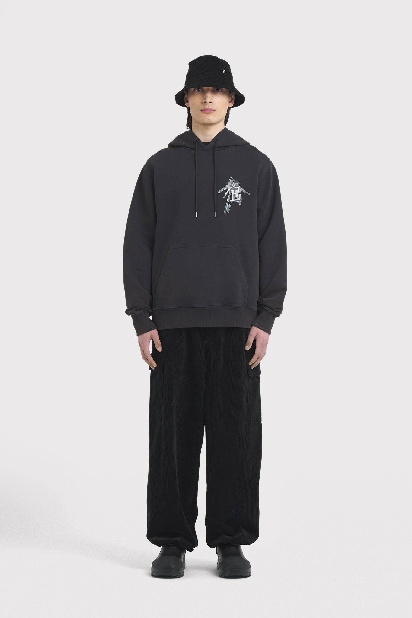 ÉTUDES KLEIN LOVELOCK BLACK WASHED SWEATSHIRTS 1