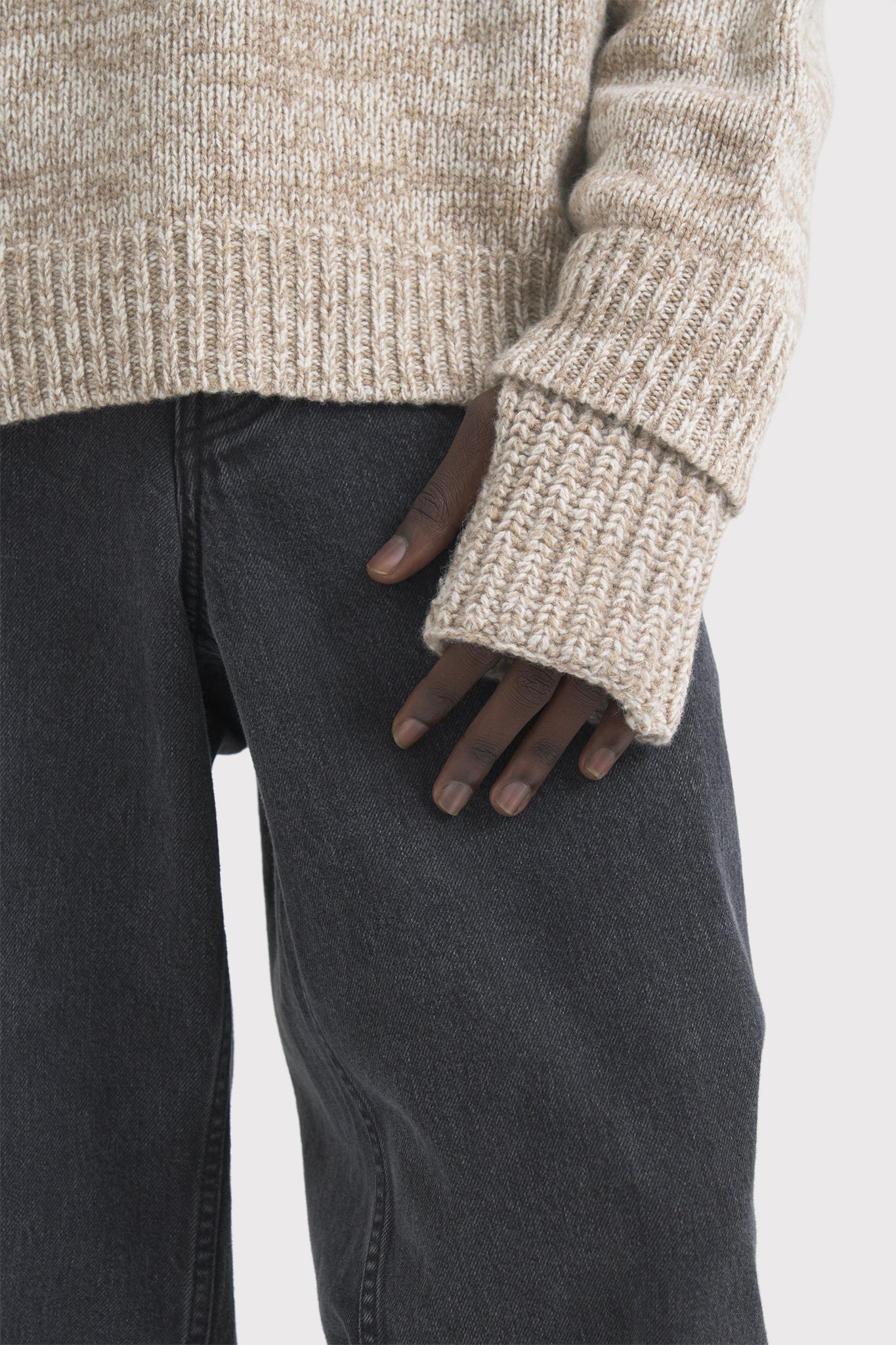 ÉTUDES MITTENS MOULINE BEIGE OFFWHITE ACCESSORIES 2