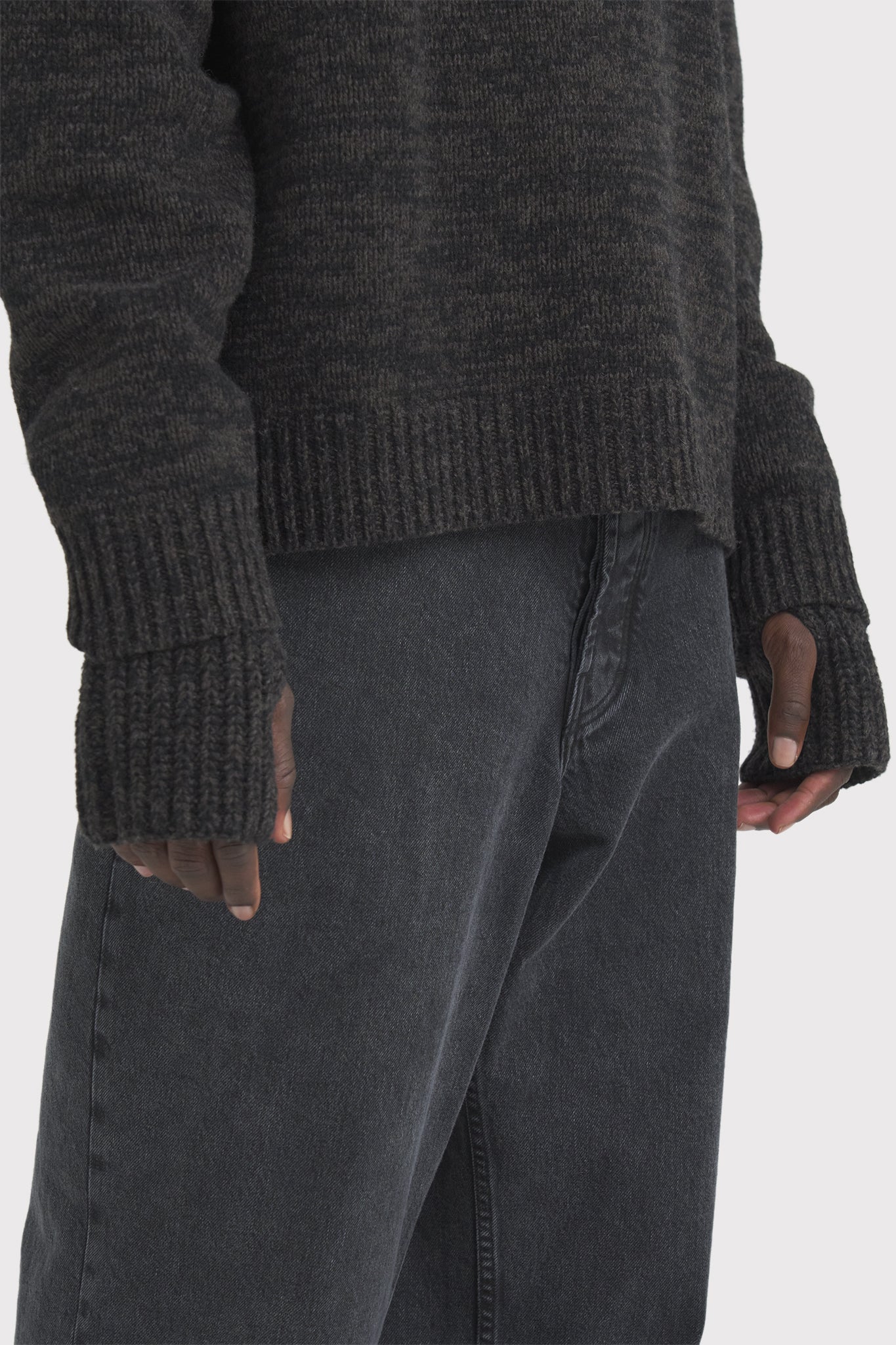 ÉTUDES MITTENS MOULINE BLACK DK BROWN ACCESSORIES 2