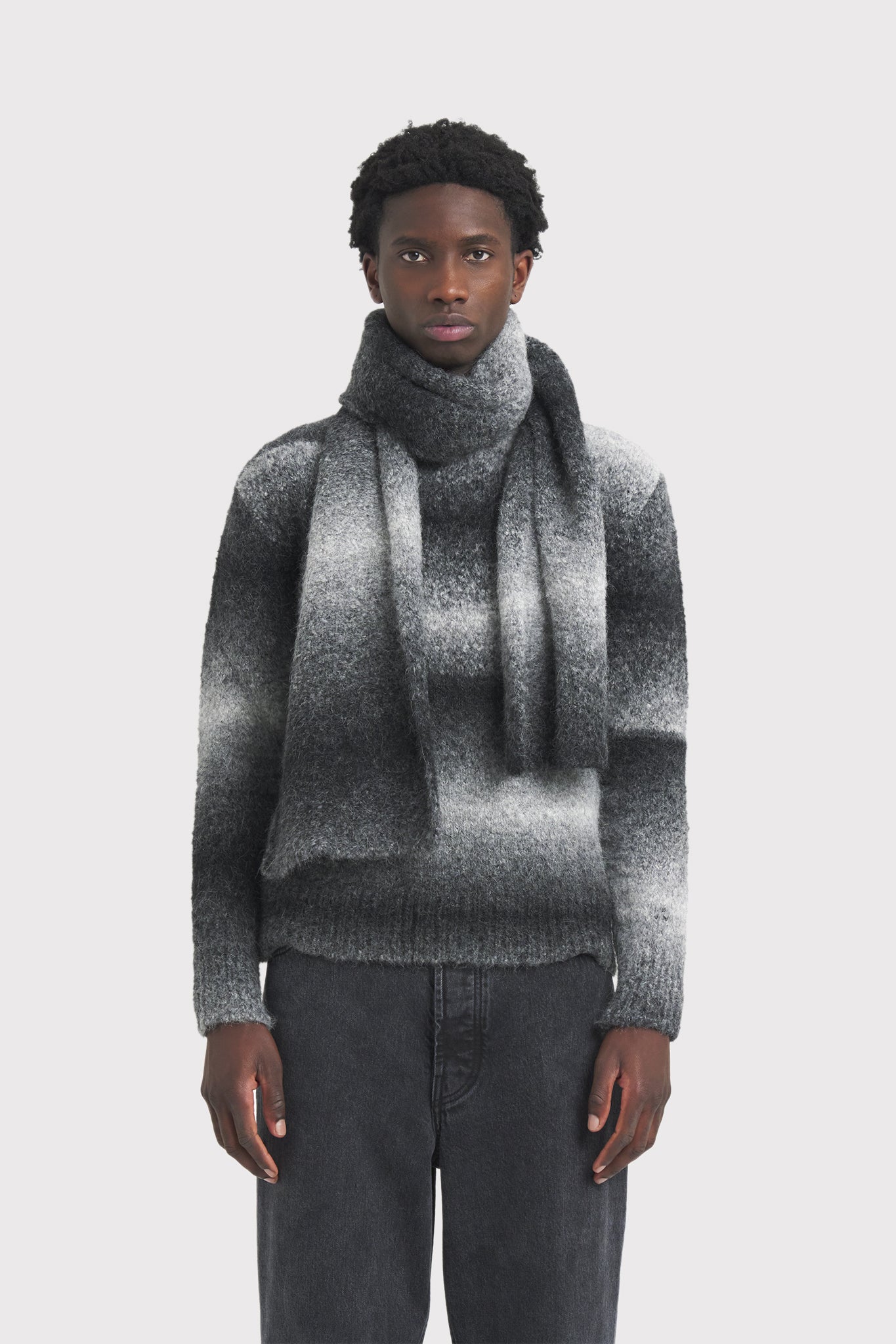 ÉTUDES MOONDOG SCARF BLACK GREY SCARVES 2