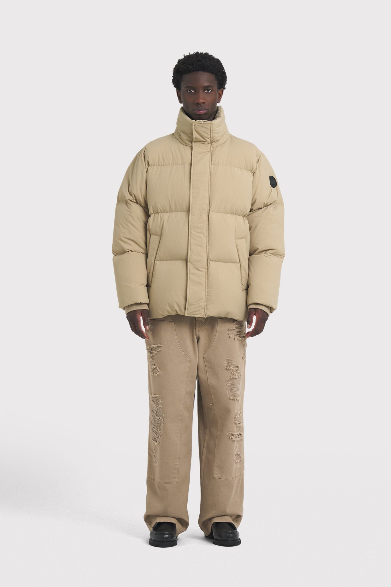 ÉTUDES POLARIS NYLON SAND OUTERWEAR 1