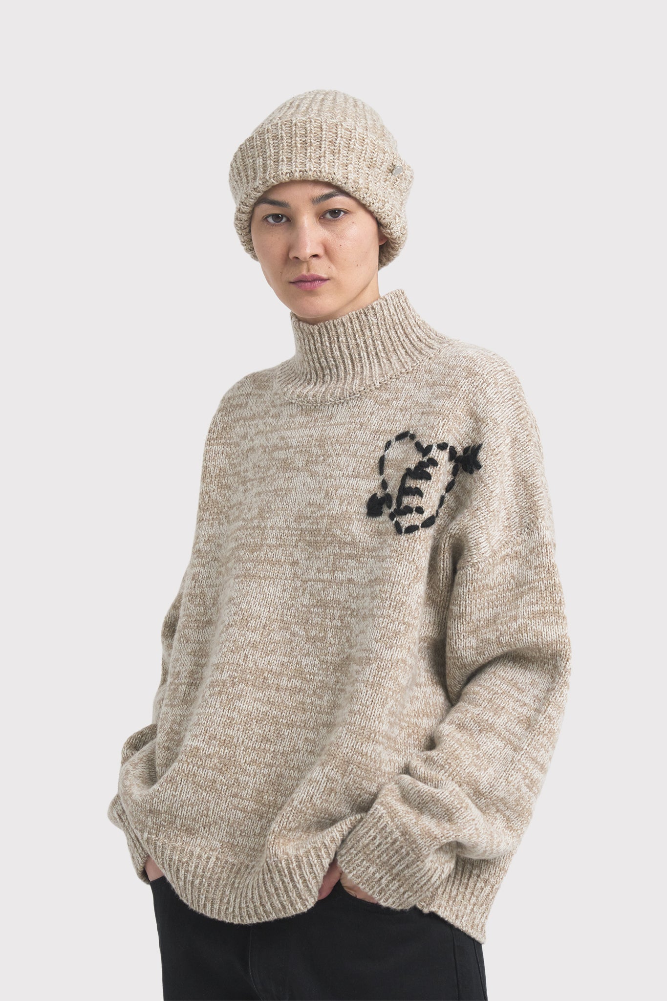 ÉTUDES QUARTIER MOULINE BEIGE KNITWEAR 6