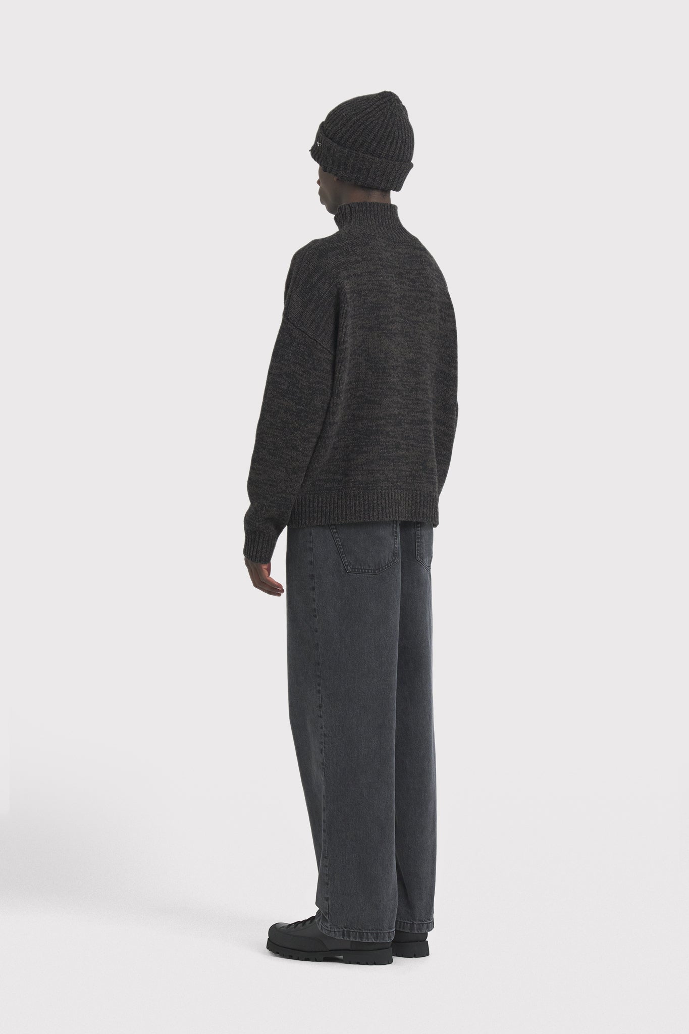 ÉTUDES QUARTIER MOULINE BLACK BROWN KNITWEAR 3