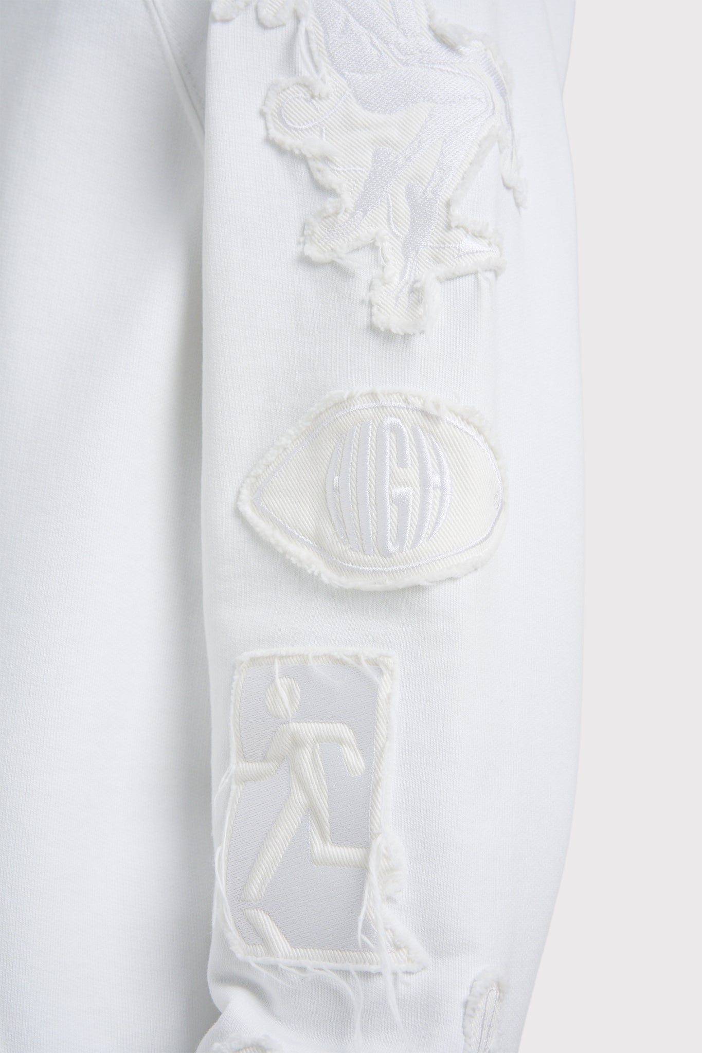 ÉTUDES RACING WITH PATCHES WHITE SWEATSHIRTS 2