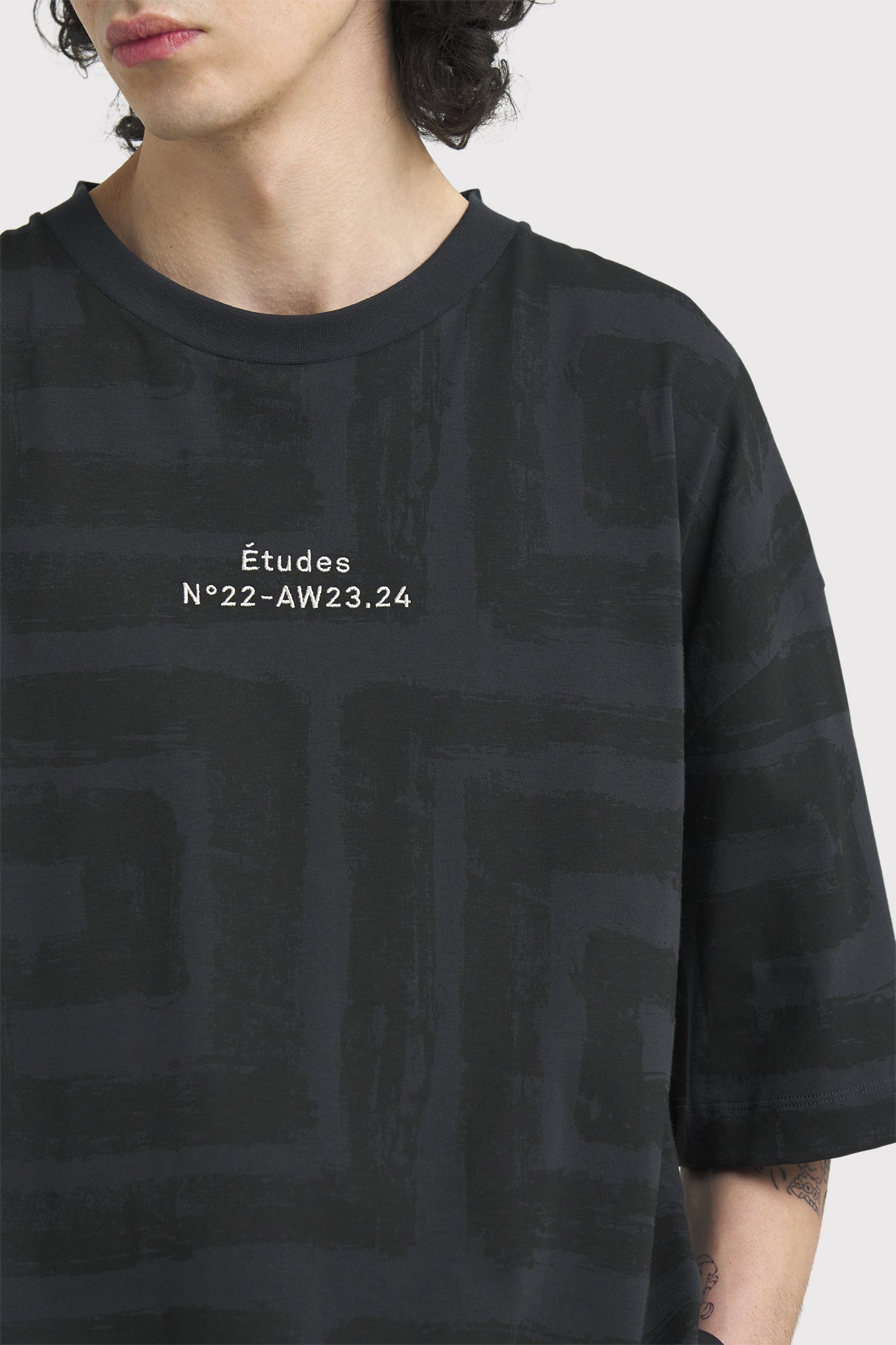 ÉTUDES SPIRIT ALLOVER MAZE BLACK T-SHIRTS 4