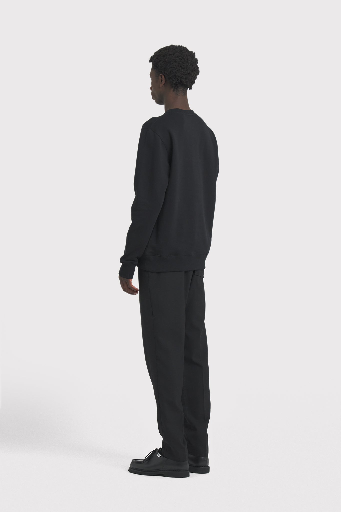 ÉTUDES STORY ETUDES BLACK SWEATSHIRTS 3