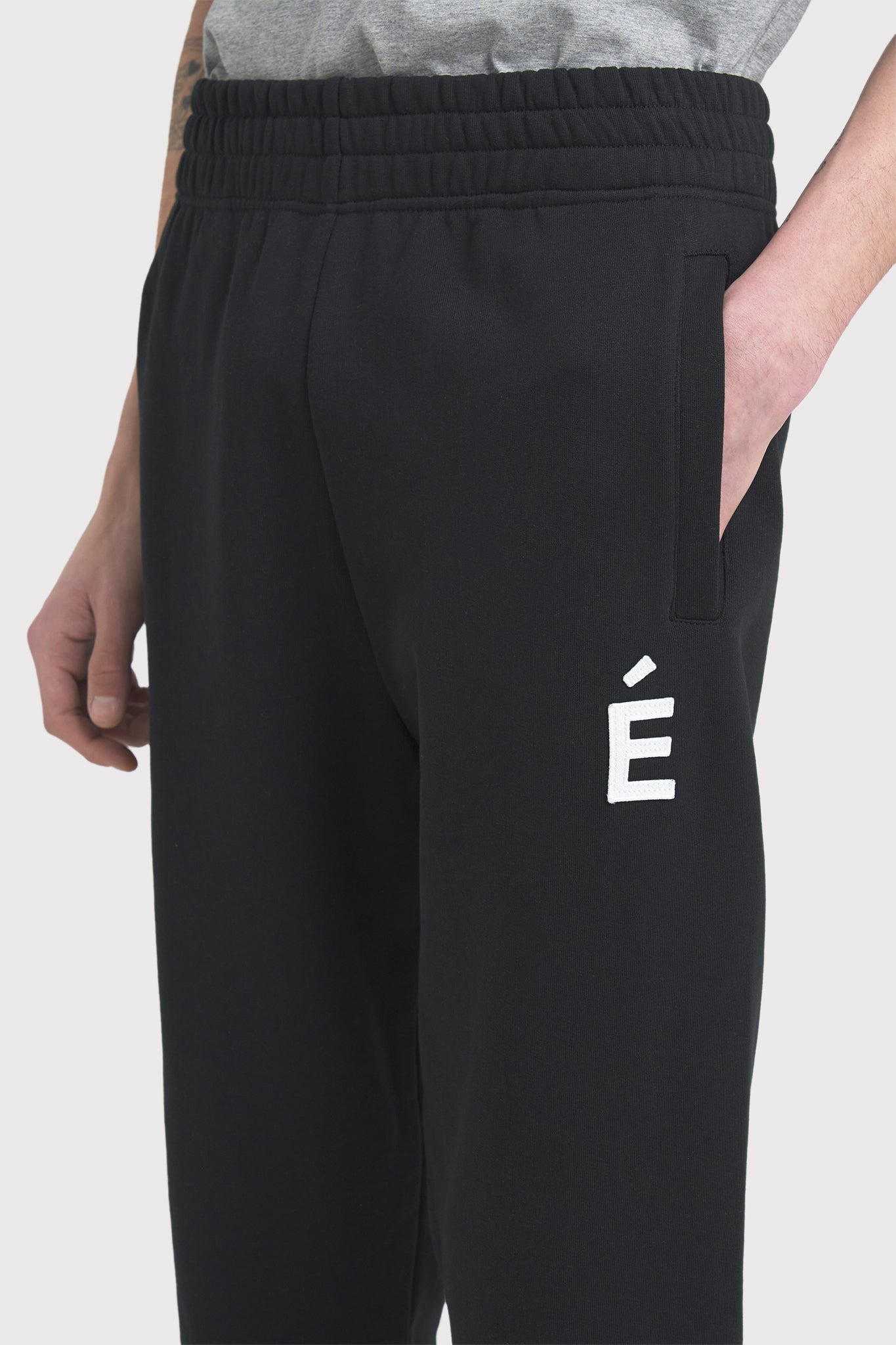 ÉTUDES TEMPERA PATCH BLACK TROUSERS 4