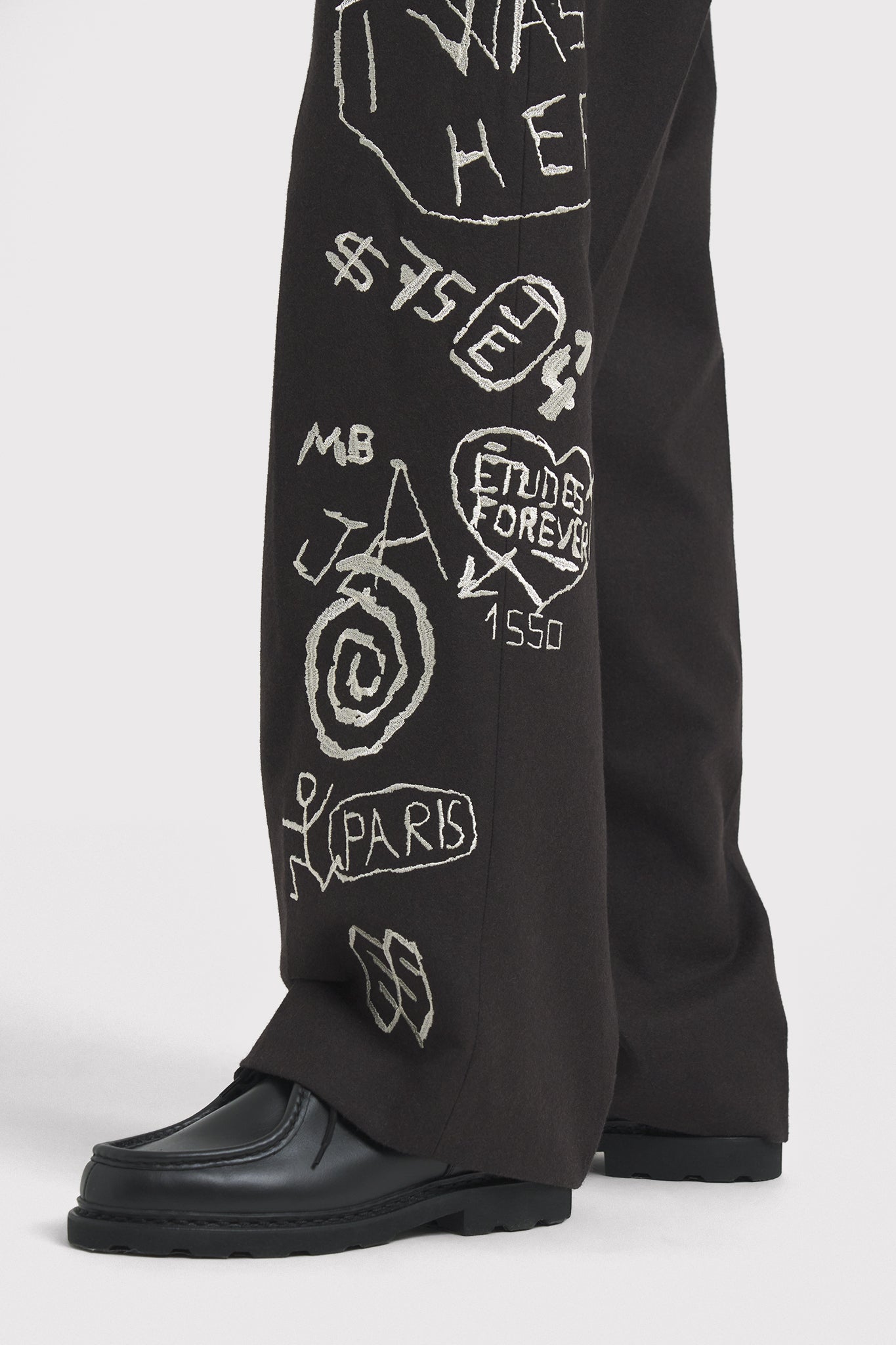 ÉTUDES THEATRE GRAFFITI FLANNELBROWN TROUSERS 6