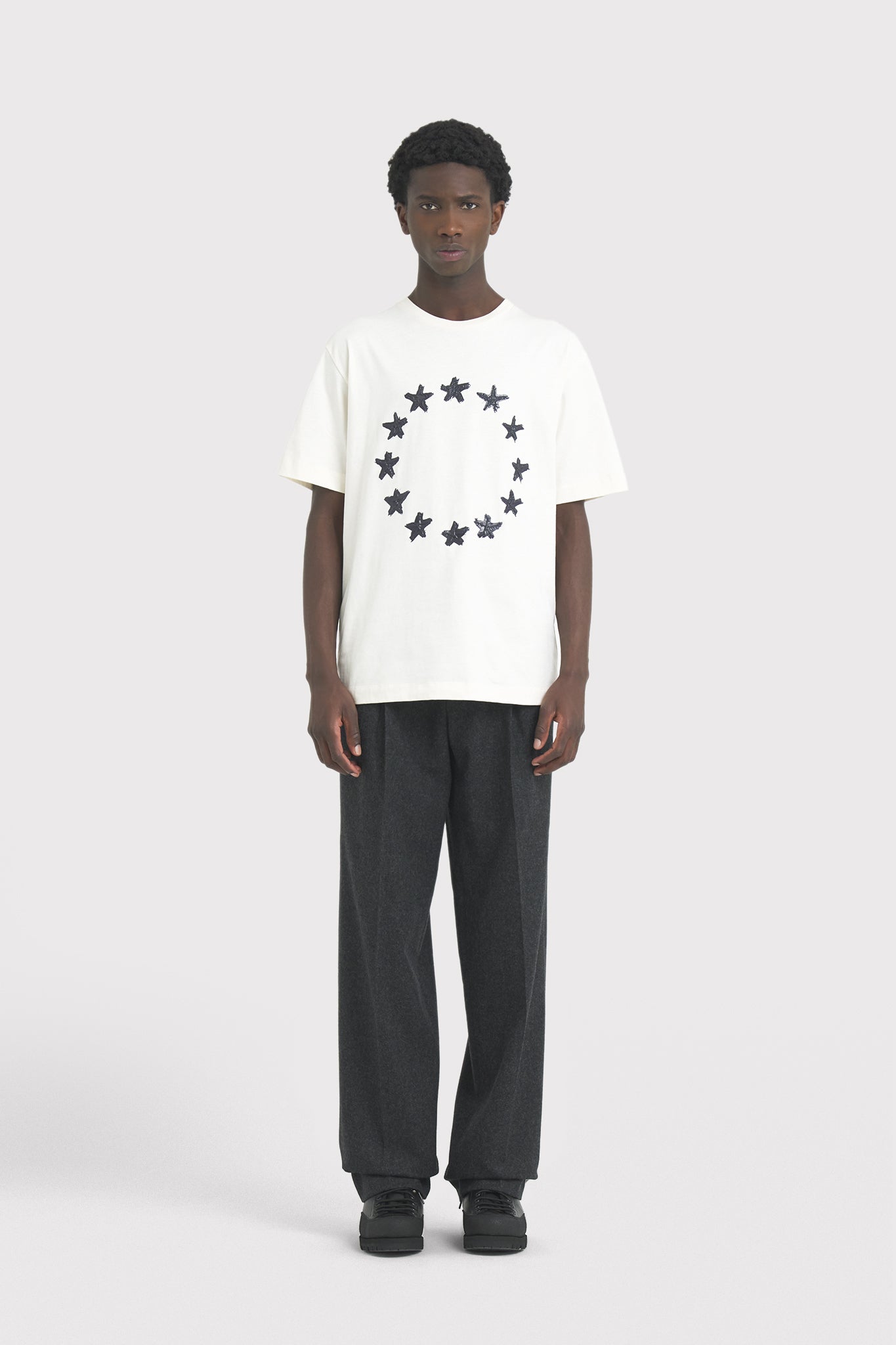 ÉTUDES WONDER PAINTED STARS OFFWHITE T-SHIRTS 1