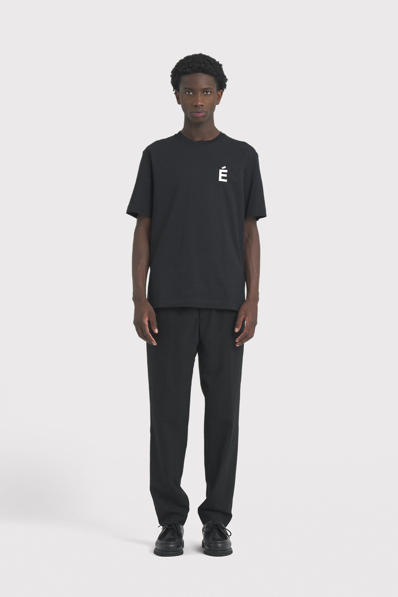 ÉTUDES WONDER PATCH BLACK T-SHIRTS 1