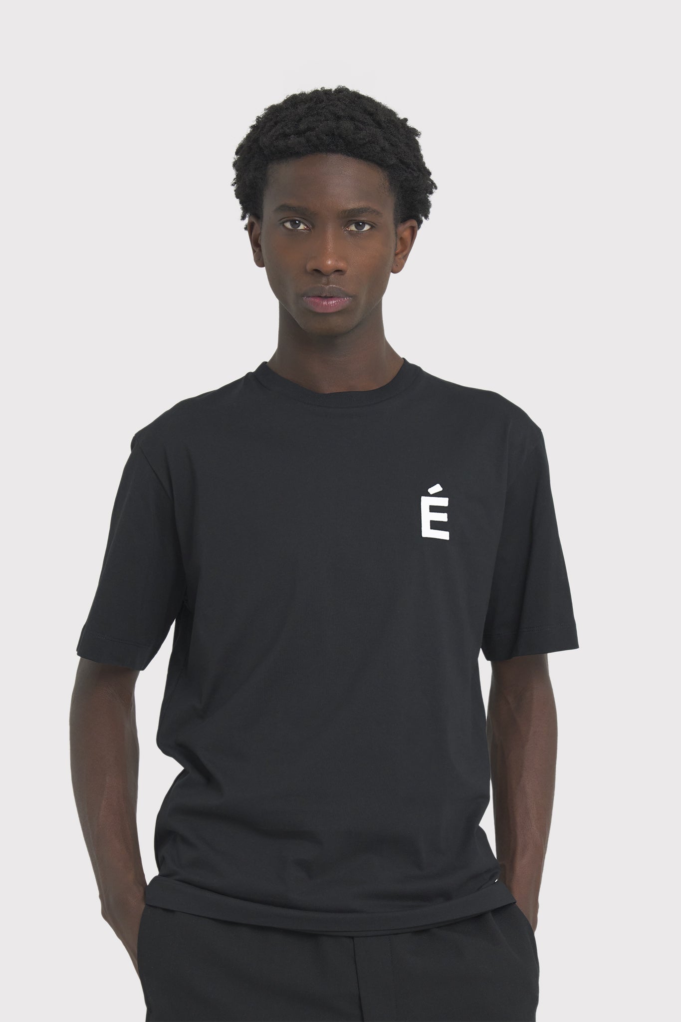 ÉTUDES WONDER PATCH BLACK T-SHIRTS 3